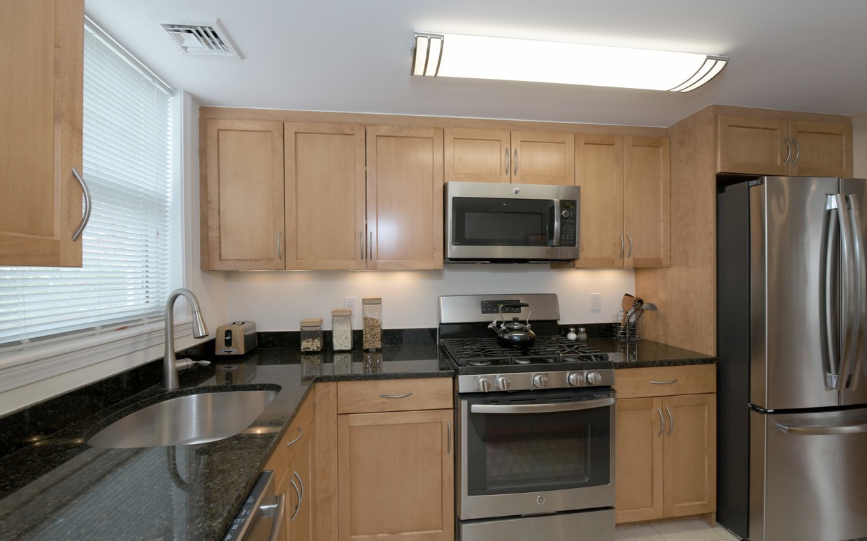 Photos of apartment on Independence Dr.,Brookline MA 02467