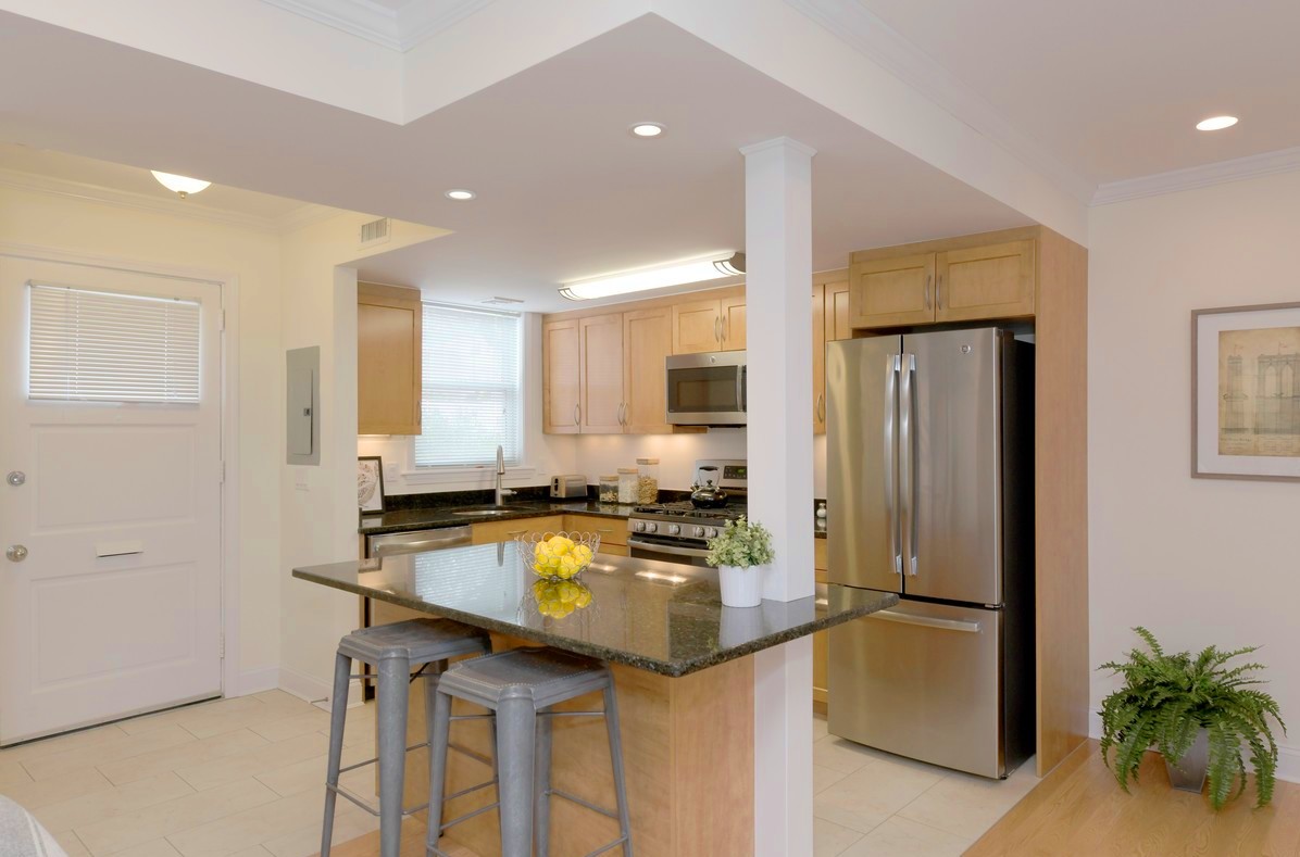 1 bed, 1 bath apartment for rent at 121 Gerry Rd Unit 0, Brookline Hills