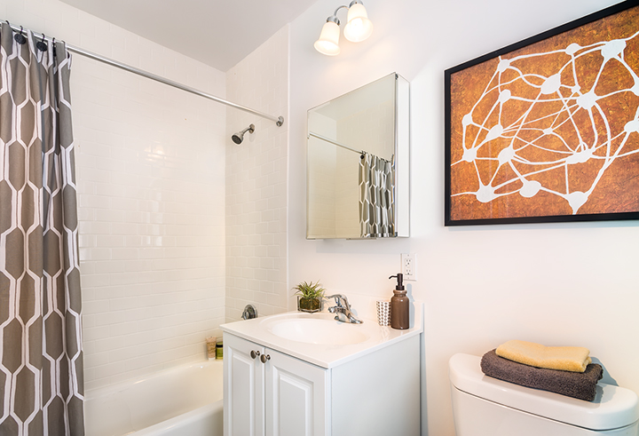 Photos of apartment on Thornton Rd.,Brookline MA 02467