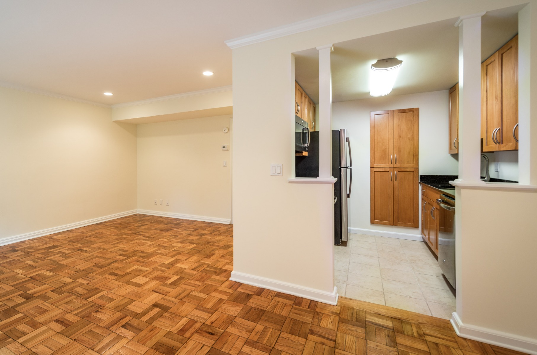 Photos of apartment on Gerry Rd.,Brookline MA 02467
