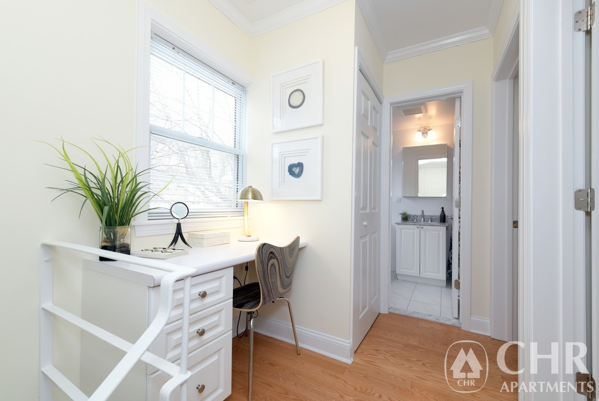 Photos of apartment on VFW Pkwy.,Brookline MA 02467