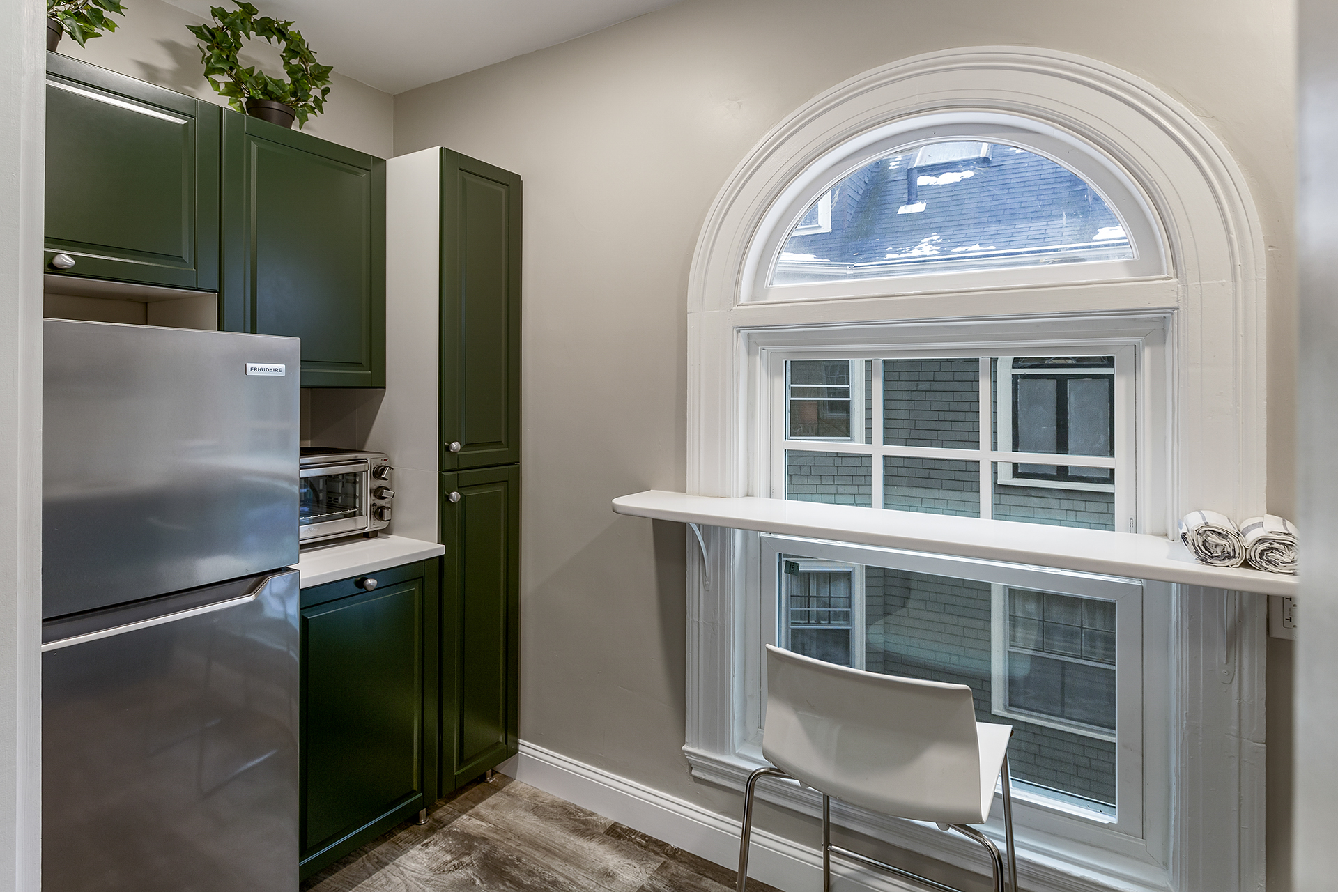 1 bed, 1 bath apartment for rent at 52 Irving St Unit 11, Harvard Square — photo 4 of 6