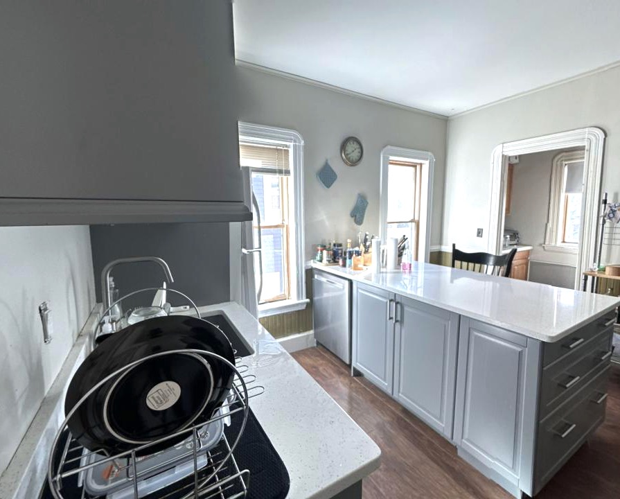 85 Lowden Ave, Powder House Square