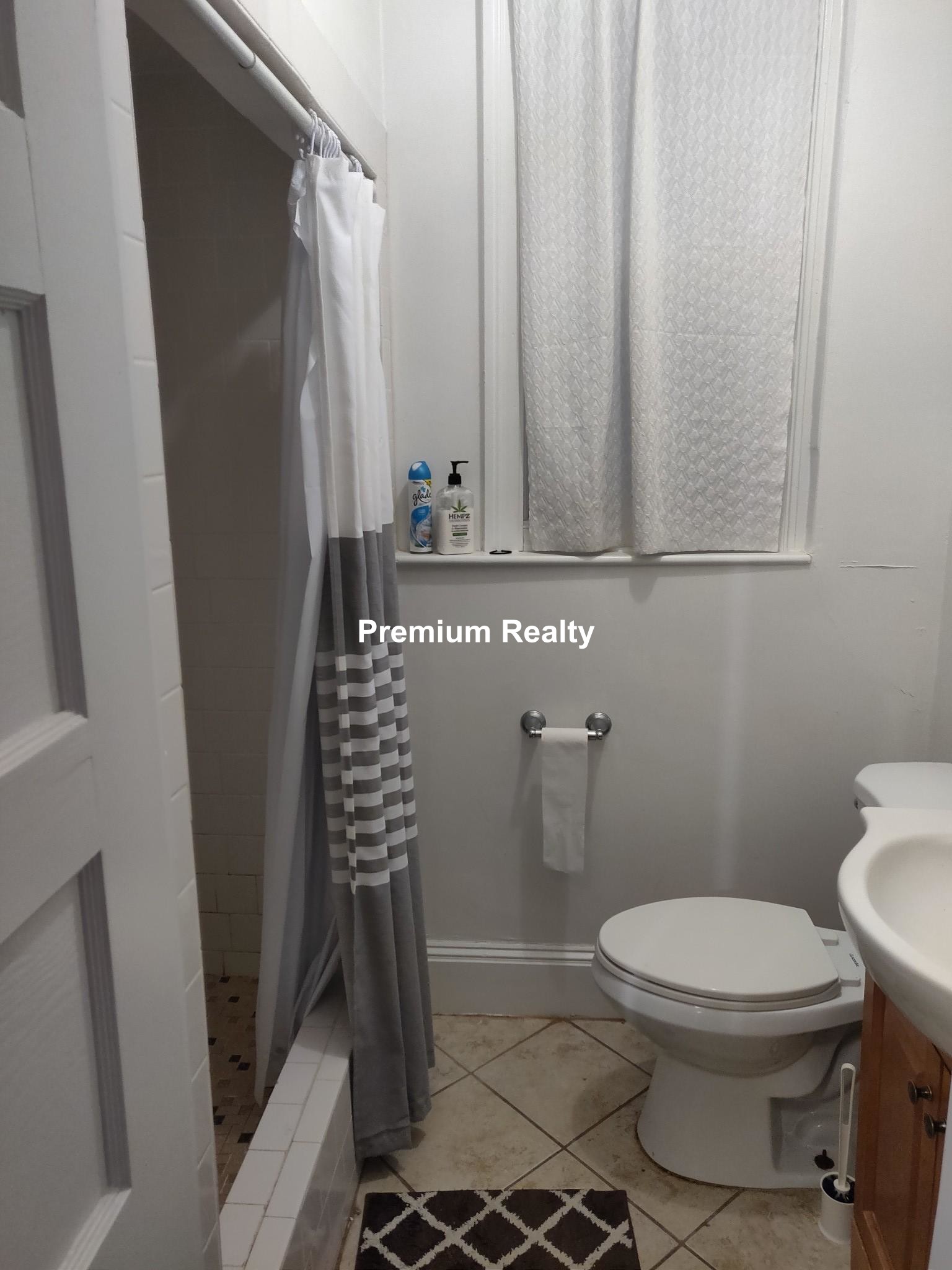 Photos of apartment on Watertown,Newton MA 