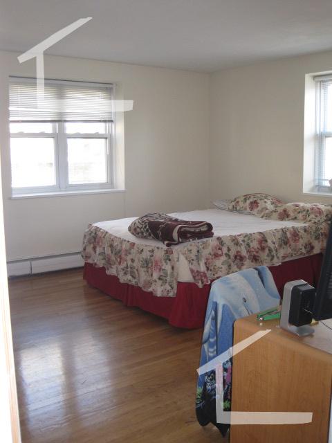 110 Babcock St, Coolidge Corner