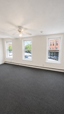 77 Division St., #2, Chelsea - ที่พักนักศึกษาในเคาน์ตี้ซัฟฟอล์ค - 1 Bed / 1 Bath